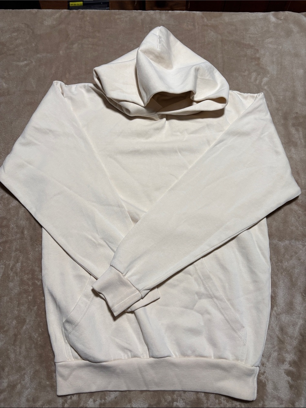 TJ Maxx "Maxxinista" Cream Graphic Crewneck Sweatshirt - Very Oversized Small
